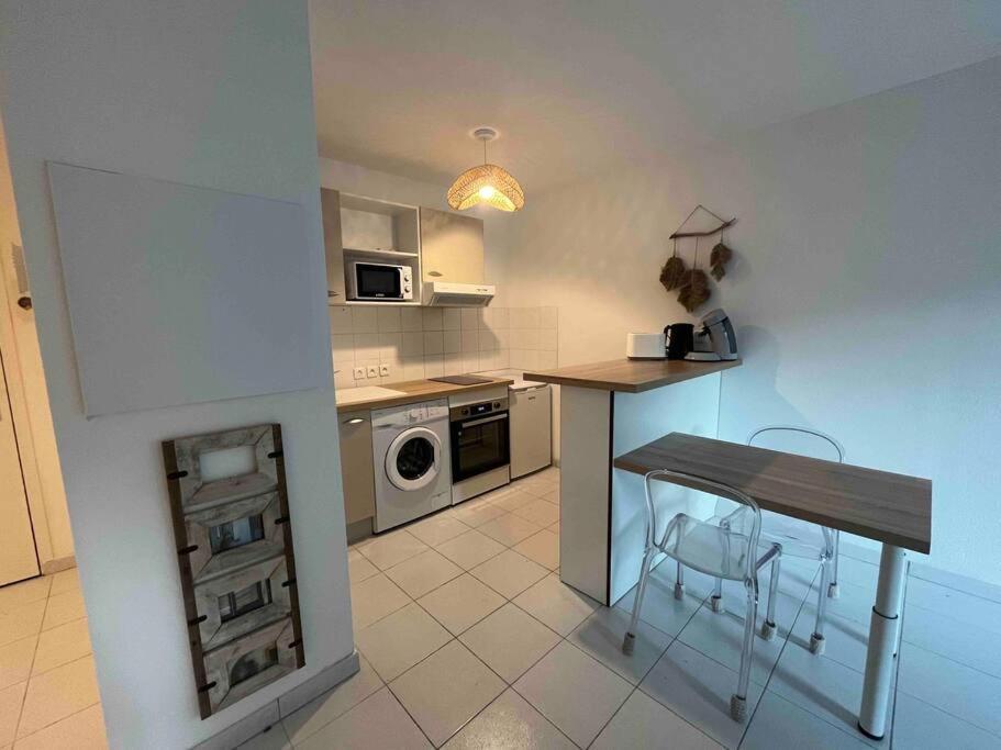Appartement Cosy, Calme, Lumineux, Balcon, Parking Sarlat-la-Canéda Kültér fotó