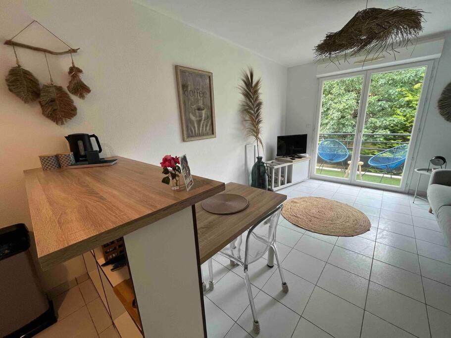 Appartement Cosy, Calme, Lumineux, Balcon, Parking Sarlat-la-Canéda Kültér fotó